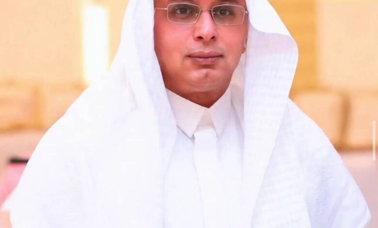 الأستاذ الدكتور تركي بن عبدالمحسن بن عبيد أستاذ وخبير في الشؤون السياسية والاستراتيجية